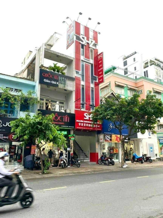 Mặt tiền Quận 1, ngay Trần Hưng Đạo vip -(38m2) - 6 tầng BTCT chỉ nhỉnh 13 tỷ - Ảnh chính
