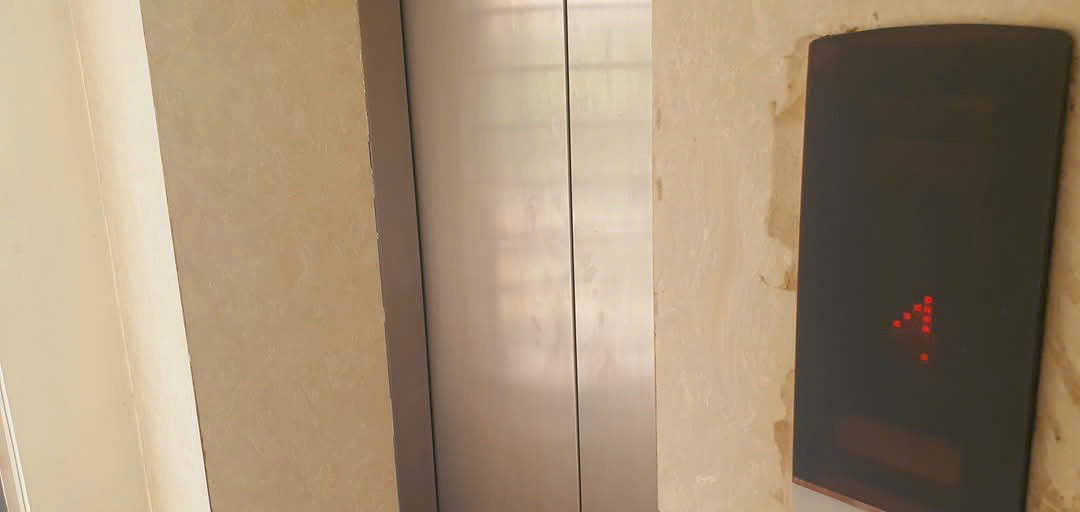 Bán nhà mặt phố Trấn Vũ, Ba Đình 130m2, 5T thang máy, 3 mặt thoáng view Hồ Trúc Bạch - Ảnh 1