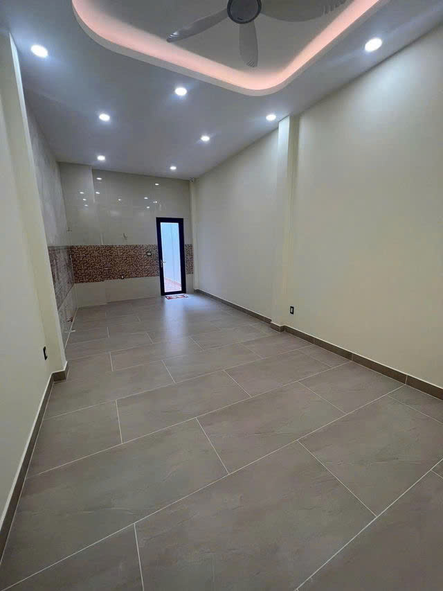 GIÁ MỀM NHẤT QUẬN 1: 17.8 TỶ - Võ Văn Kiệt  Phường Cầu Ông Lãnh - NHÀ XÂY MỚI 100% DIỆN TÍCH SIÊU - Ảnh 1