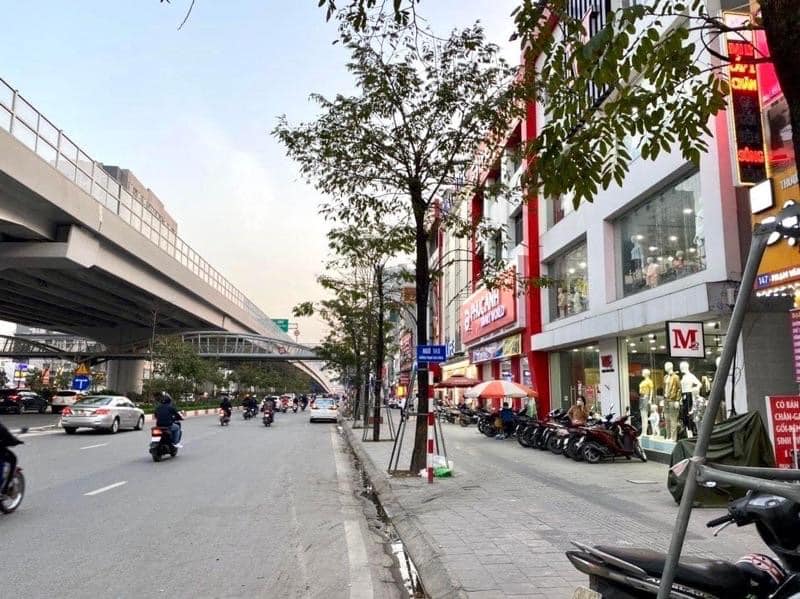 Bán Tòa BUILDING Mặt Phố Phạm Văn Đồng 167/200m, 8Tầng (+Hầm), MT 11m 125 Tỷ - Ảnh 2
