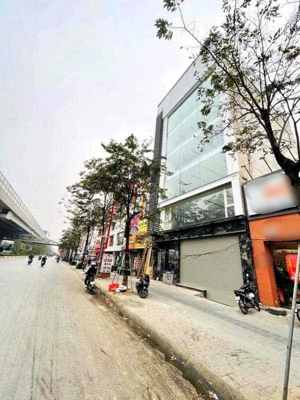 Bán Tòa BUILDING Mặt Phố Phạm Văn Đồng 167/200m, 8Tầng (+Hầm), MT 11m 125 Tỷ - Ảnh 1