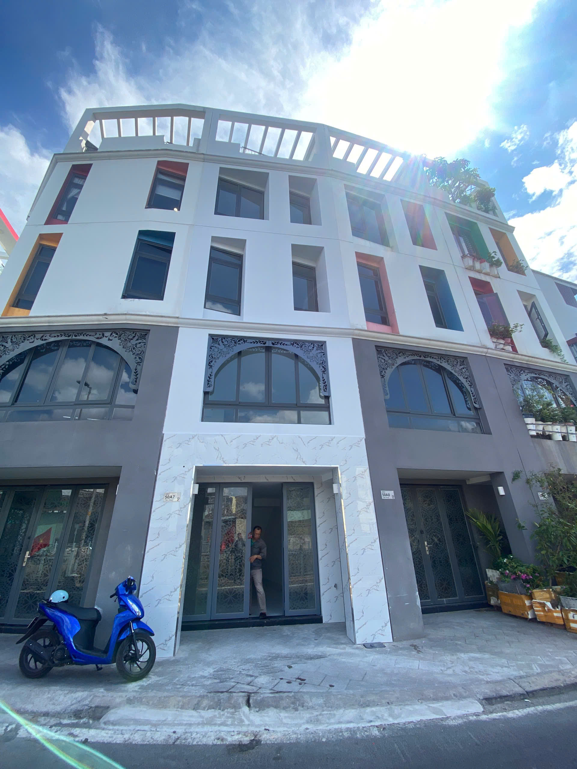 NHÀ MẶT TIỀN KÊNH TÂN HÓA – P.14, Q.6 – VỊ TRÍ ĐẸP, NHÀ XÂY MỚI, CÓ THANG MÁY – GIÁ TỐT CHỈ 10 TỶ - Ảnh chính
