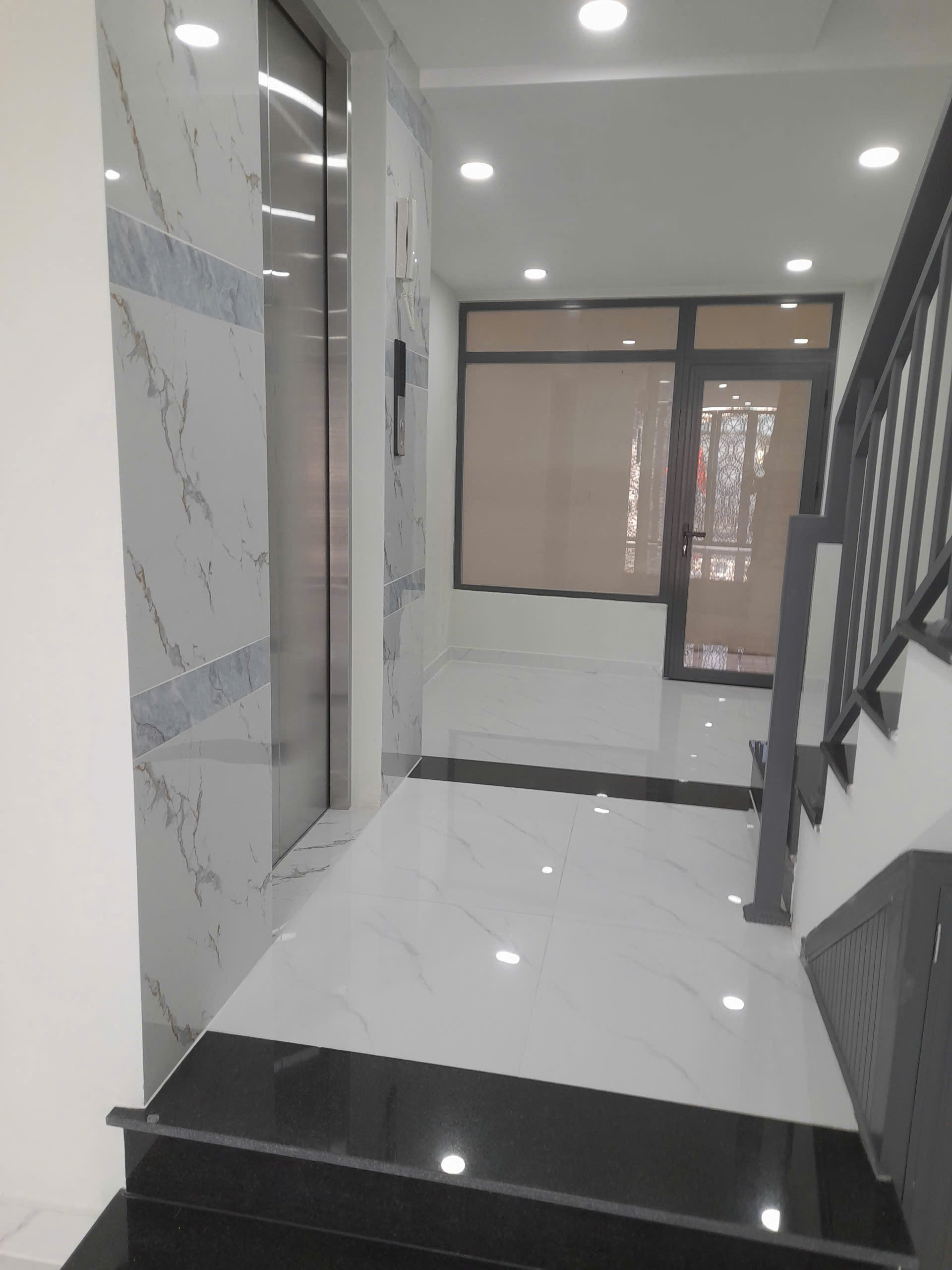 NHÀ MẶT TIỀN KÊNH TÂN HÓA – P.14, Q.6 – VỊ TRÍ ĐẸP, NHÀ XÂY MỚI, CÓ THANG MÁY – GIÁ TỐT CHỈ 10 TỶ - Ảnh 3