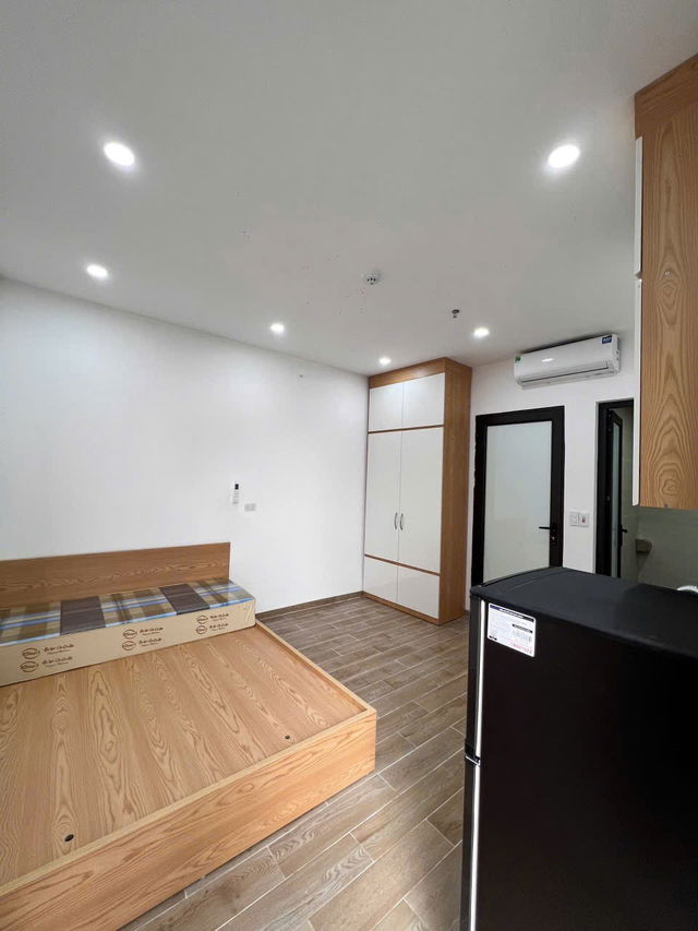 Bán nhà Đường Cầu Giấy, quận Cầu Giấy, Lô góc, Ở kết hợp thuê, 55m 7t, kinh doanh sầm uất, 19.5 tỷ - Ảnh 2