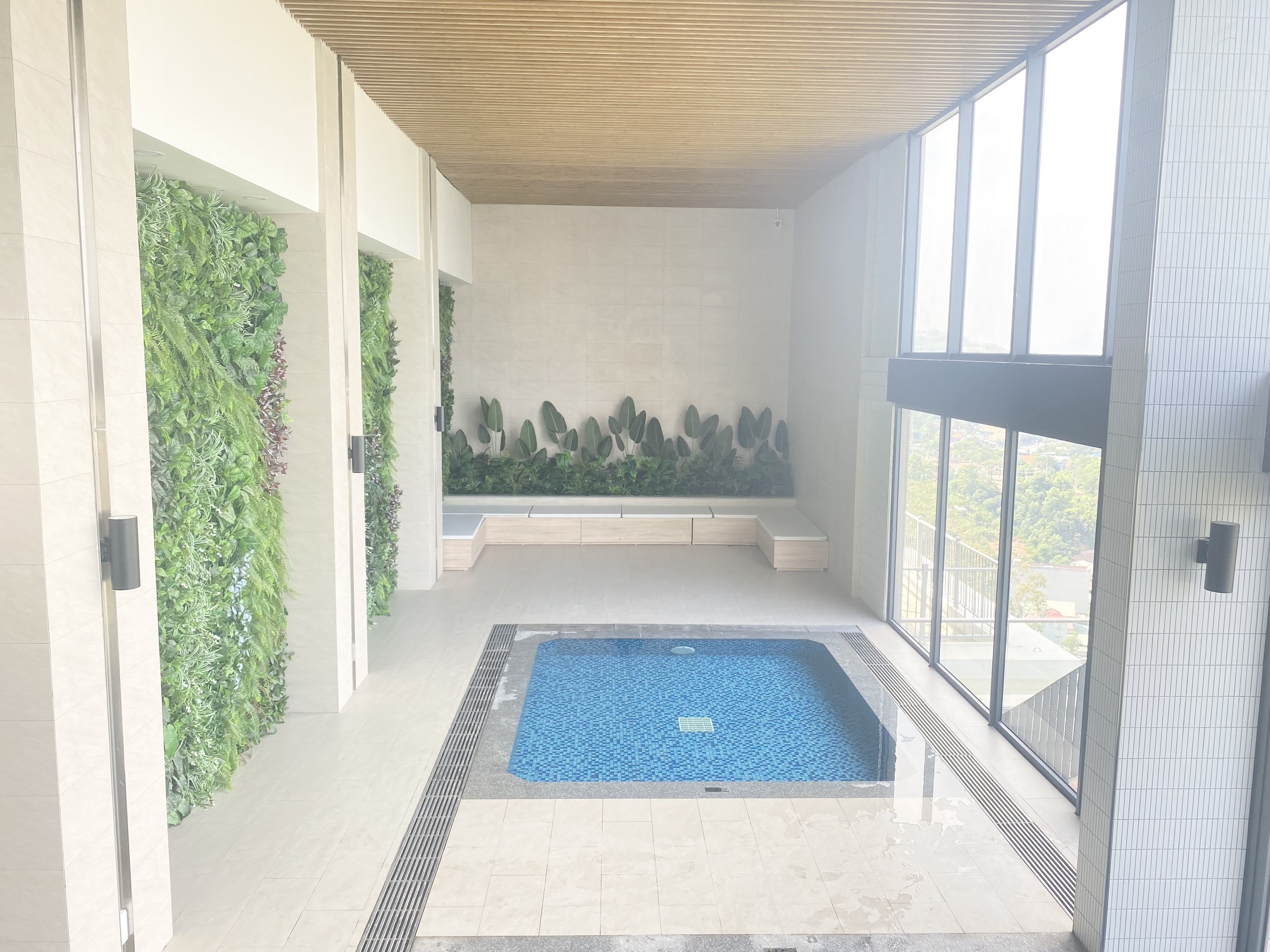 Chỉ từ 700 triệu sở hữu căn 3 ngủ 2VS view biển tại trung tâm Hạ Long. Sổ đỏ vĩnh viễn. Tặng nội - Ảnh 2