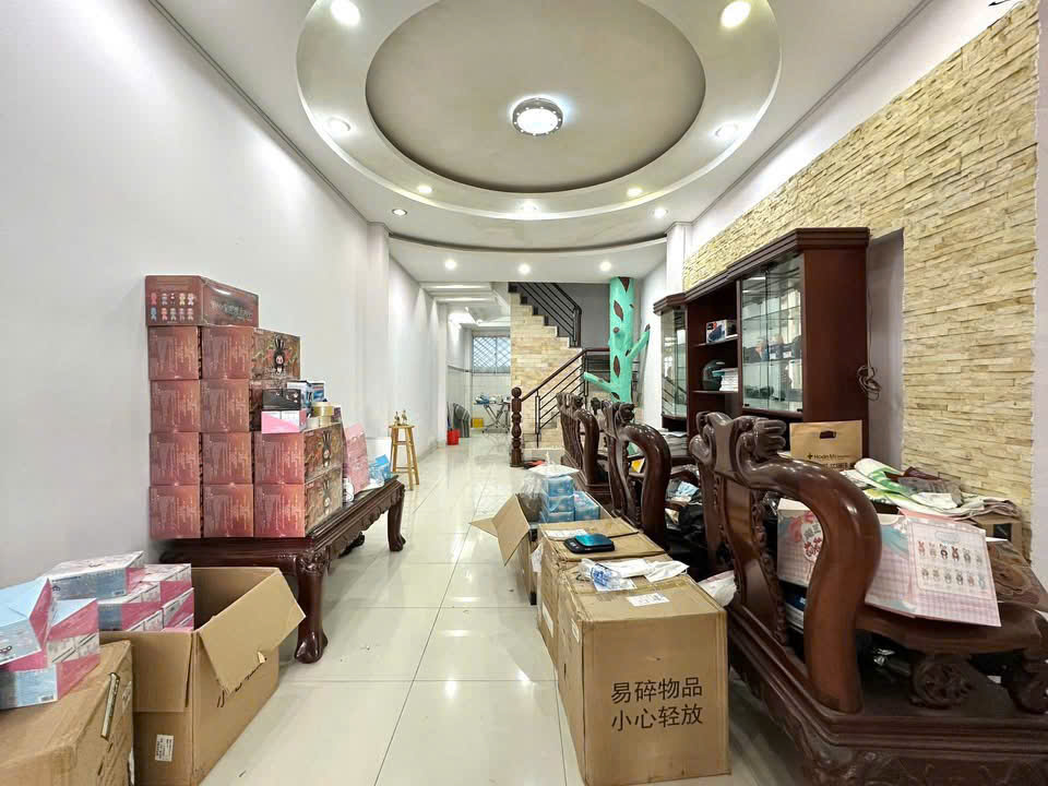 BÁN NHÀ CHÍNH CHỦ -GẤP ĐỊNH CƯ - GẦN HUTECH - 4 TẦNG BTCT - HOÀN CÔNG ĐỦ - 5PN LỚN - P25 BÌNH THẠNH - Ảnh 3