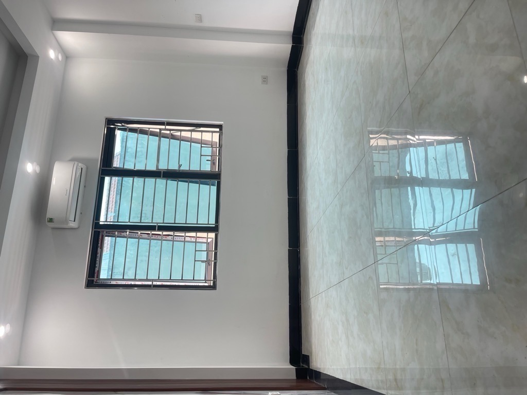 Duy nhất 1 căn !!! chỉ nhỉnh 4 tỷ nhà 30m x 6T Thạch Bàn cách 1 nhà ra oto, sổ đẹp, nhanh tay LH - Ảnh chính