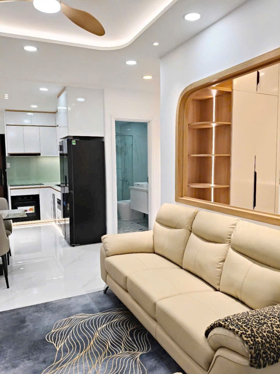 HOT HOT HOT -CẦN BÁN NHANH HOẶC CHO THUÊ NHANH 10a4-6, Sky Garden 3, Phú Mỹ Hưng, Quận 7, HCM - Ảnh chính