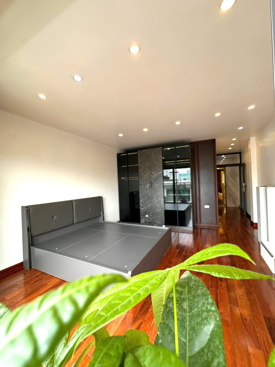 NHÀ ĐẸP PHỐ HOÀNG MAI - NGÕ THÔNG ÔTÔ TRÁNH, VÀO NHÀ - 6 TẦNG THANG MÁY - GIÁ 18 TỶ - Ảnh 2
