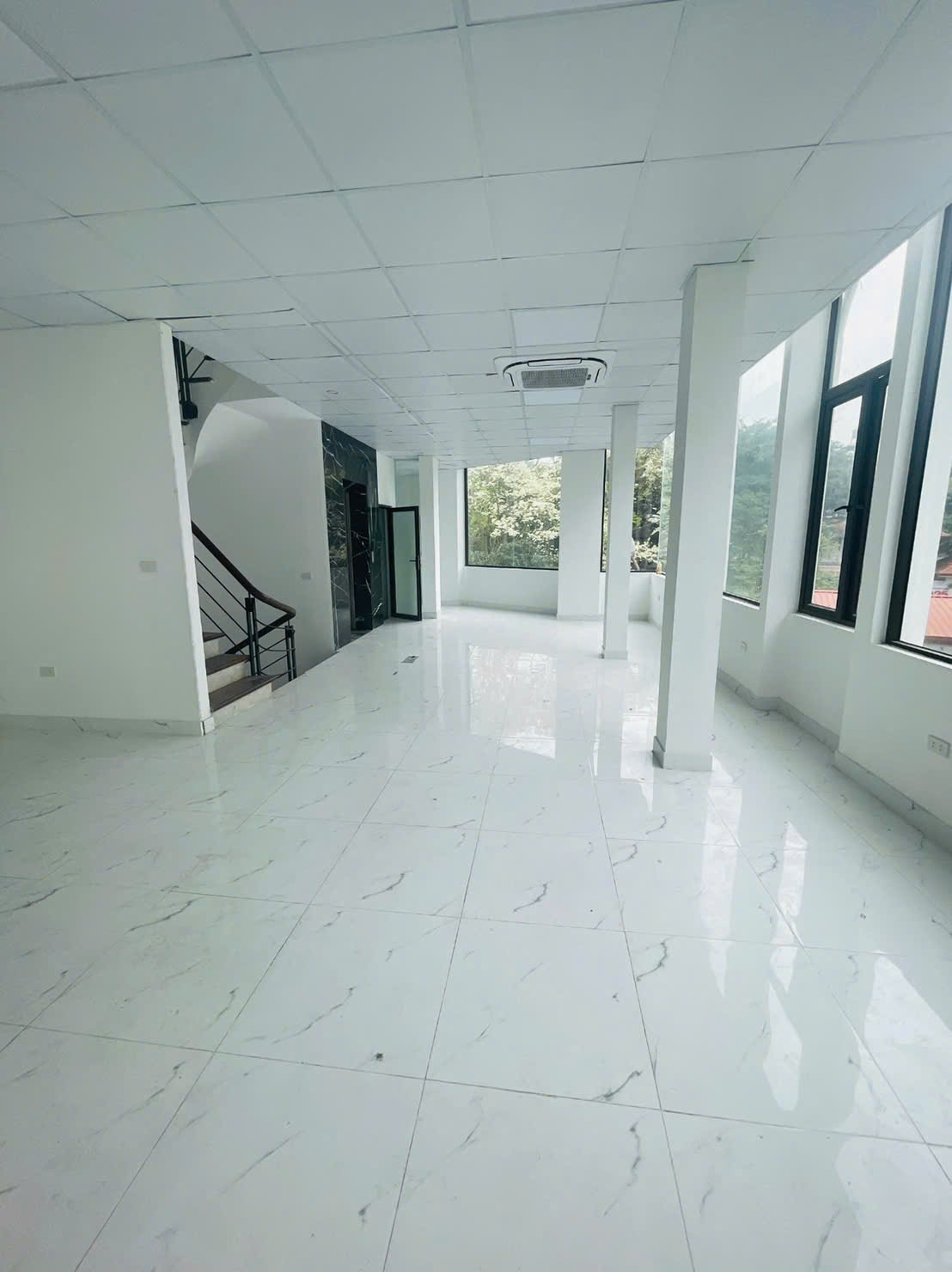 CHO THUÊ MẶT BẰNG KINH DOANH – VĂN PHÒNG – GIÁ TỐT – MỚI HOÀN THIỆN TẠI SỐ NHÀ 31 NGÕ 294 KIM MÃ, - Ảnh 3