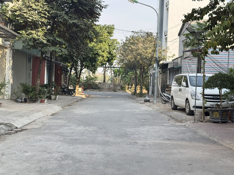 Lô đất 75m2 Tổ 8 Thạch Bàn: Tiềm năng tăng giá, an ninh tốt, gần chợ, trường, giao thông thuận tiện - Ảnh chính