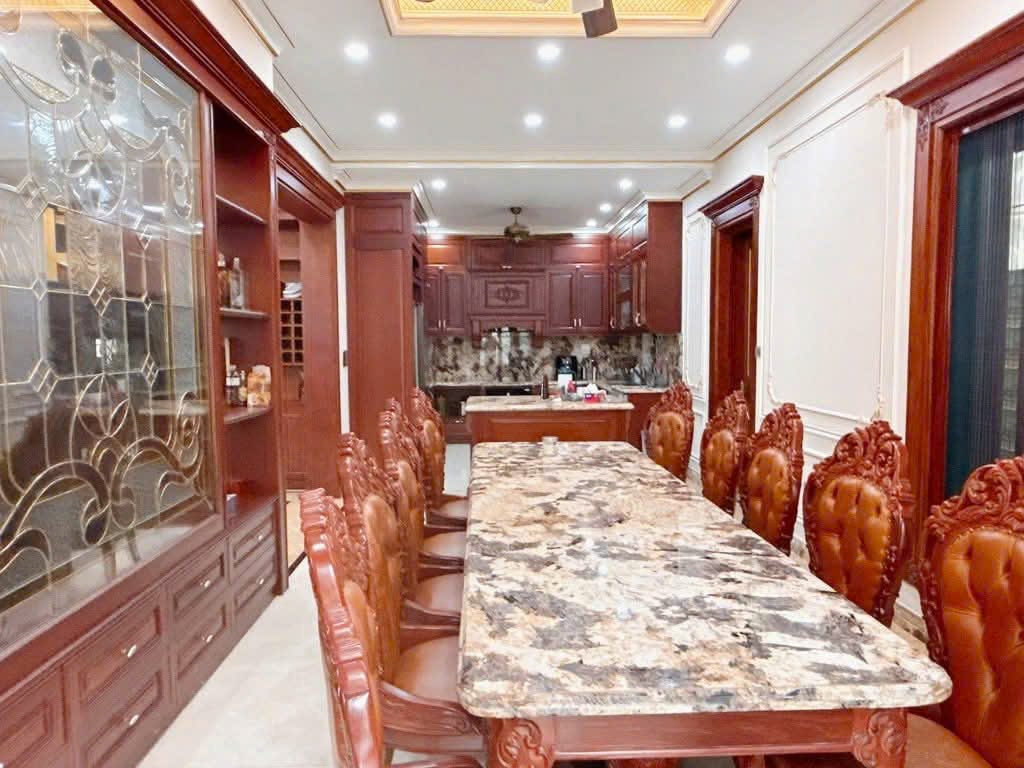 BÁN NHÀ HOÀNG QUỐC VIỆT, PHÂN LÔ, VỈA HÈ KINH DOANH, ÔTÔ TRÁNH, 2 THOÁNG, 85M2 HƠN 28 TỶ - Ảnh 2
