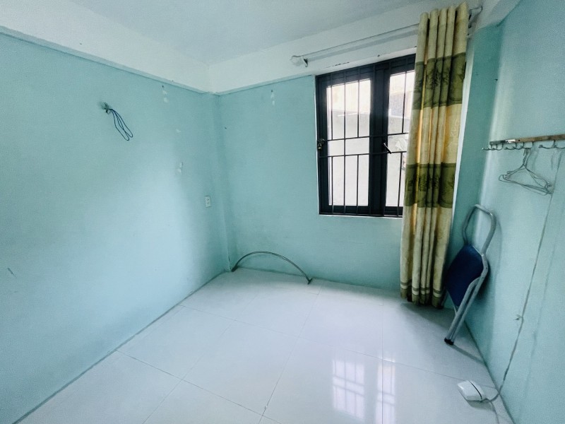 # Nhà Ngay Cầu Rồng Võ Văn Kiệt 3.5 tầng cứng đẹp, 4PN, 3.1 tỷ - Ảnh 3