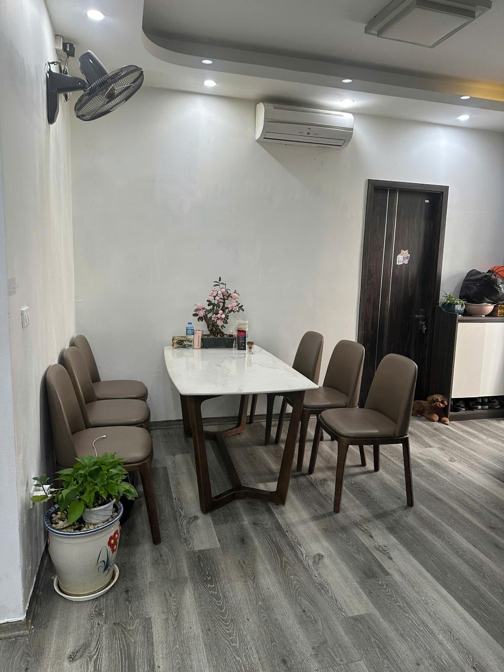 (Tin thật 100%) CH 72,6m2 x 2PN có slot ô tô tại Tòa B3A KĐT Nam Trung Yên - Nội thất cao cấp - Ảnh 3