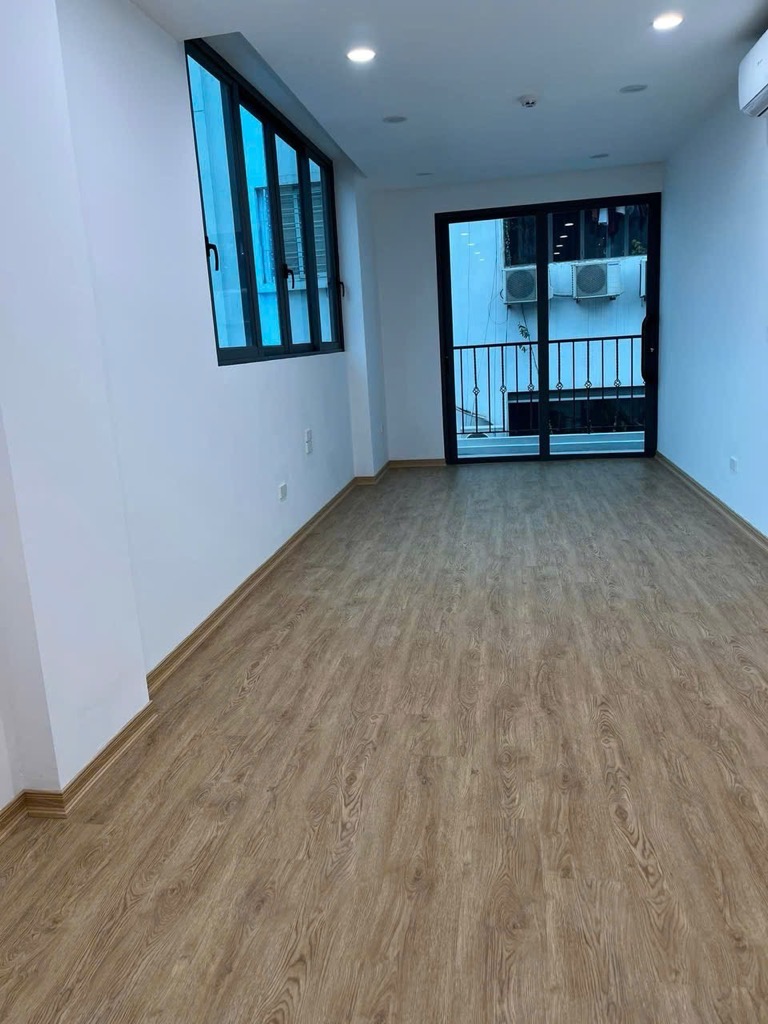 (Tin thật 100%) Bán tòa VP kết hợp CHDV 80m2 x 9T tại phố Đê La Thành - Kim Mã - Phân lô ô tô tránh - Ảnh 2