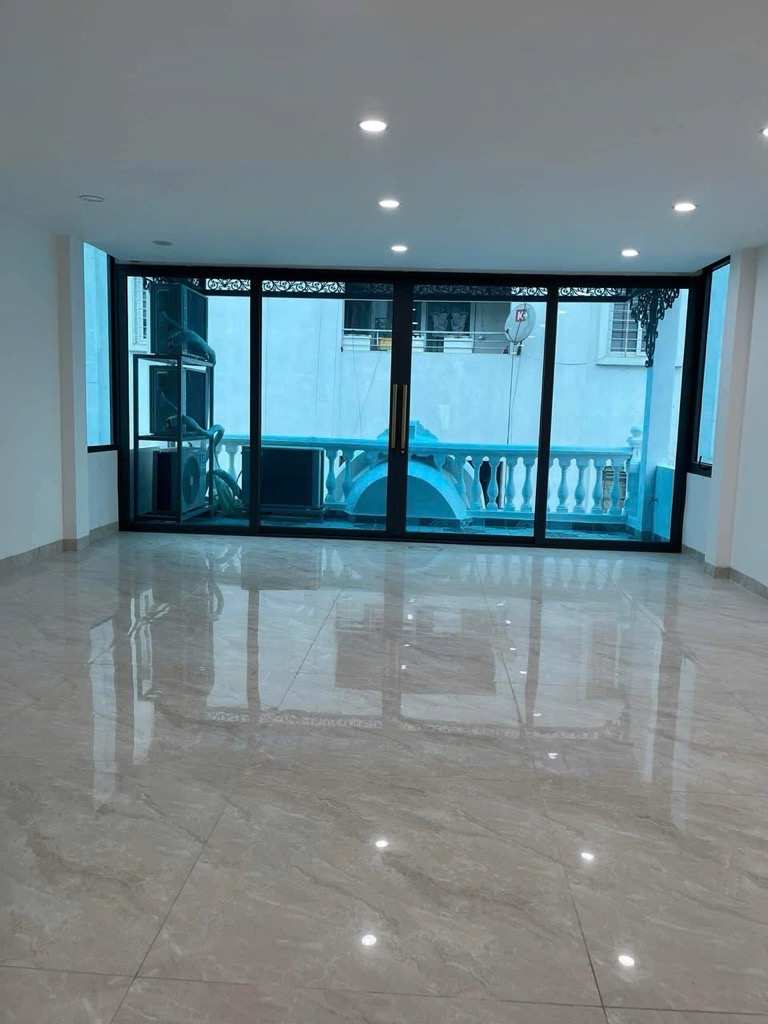 (Tin thật 100%) Bán tòa VP kết hợp CHDV 80m2 x 9T tại phố Đê La Thành - Kim Mã - Phân lô ô tô tránh - Ảnh chính