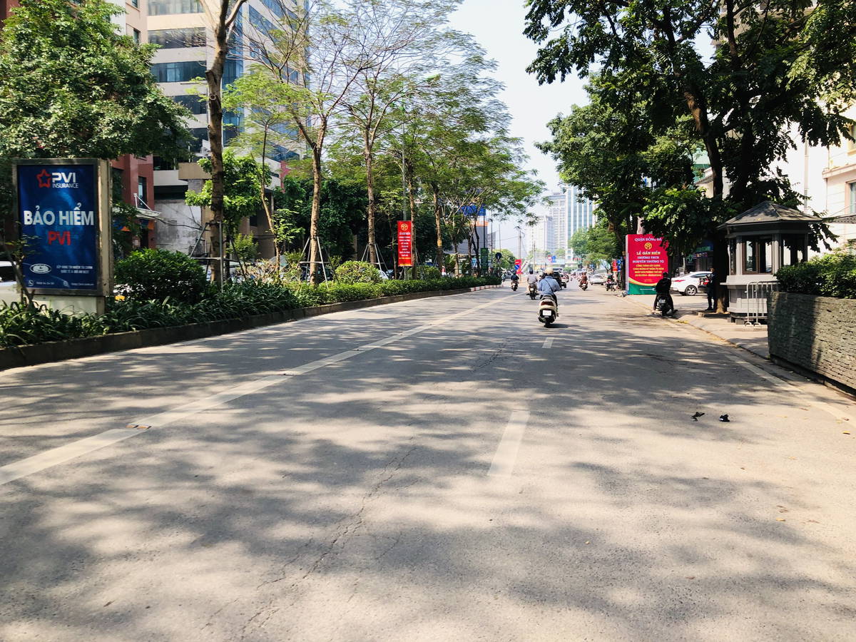 Bán Nhà Mặt Phố Láng Hạ. Đống Đa. Ô Tô. Vỉa Hè. DT 120m2. MT 5,4m. 5 Tầng. Giá 59,8 Tỷ. - Ảnh 1