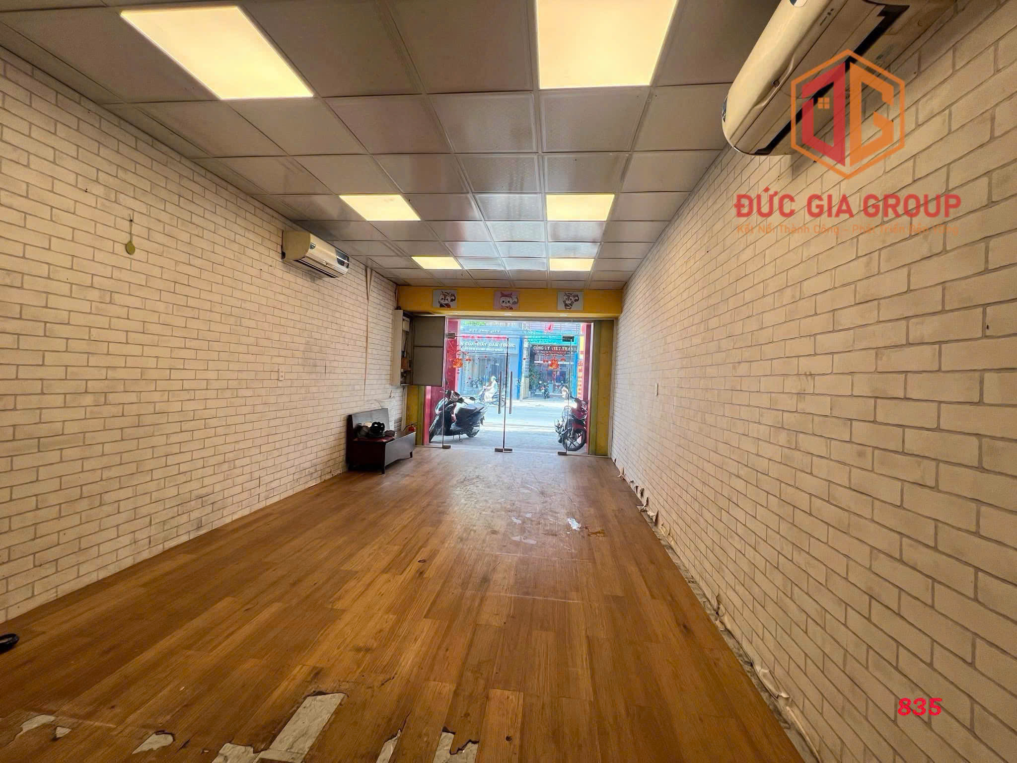 Cho thuê nhà nguyên căn 270m2 Mặt Tiền Phạm Văn Thuận chỉ 15tr - Ảnh chính