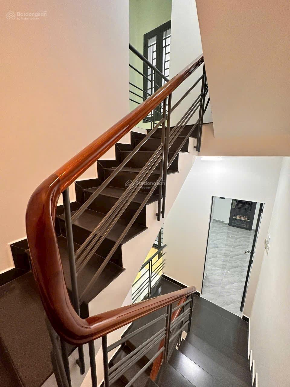 **5 TỶ HƠN- Nhà mới Đẹp 4 Tầng Sát Mặt Tiền Trần Hưng Đạo TT Quận 5-Giáp Quận 1 - Ảnh 3