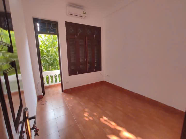 Cho thuê nhà mặt phố  Nguyễn Bá Khoản - ên Hòa Cầu Giấy 45m x 4T giá 25tr, ở và KD - Ảnh 1