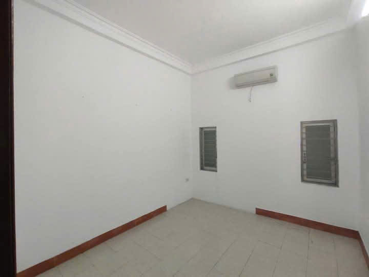 Cho thuê nhà mặt phố  Nguyễn Bá Khoản - ên Hòa Cầu Giấy 45m x 4T giá 25tr, ở và KD - Ảnh 3