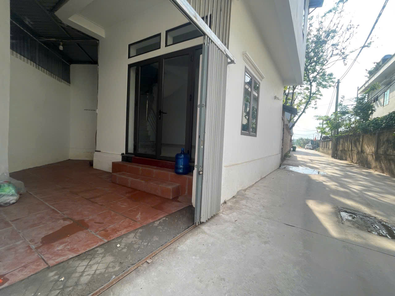 Bán nhà Trung Tâm Thị Trấn Chúc Sơn           <br>Diện tích :47,4m đất sẵn nhà 2 tầng - ô tô tránh - Ảnh chính