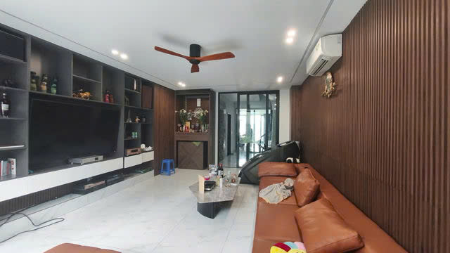 NHÀ MƯỚI ĐẸP Ô TÔ VÀO NHÀ Tư Đình 97/120 m2,X  6 tầng,mặt tiền  5.5m, 19 tỷ Long Biên. - Ảnh 3