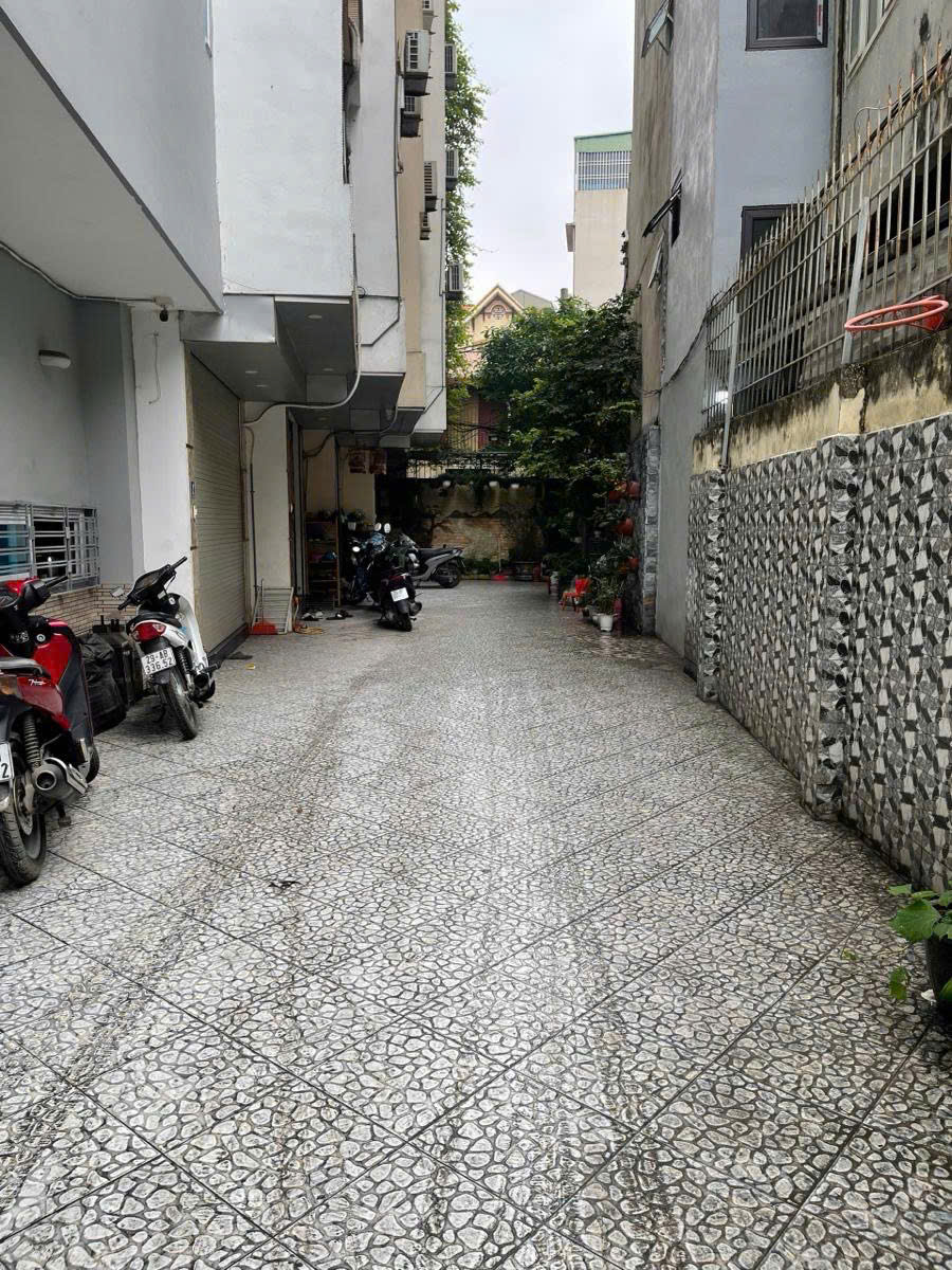 NHÀ ĐẸP ĐỊNH CÔNG THƯỢNG - Ô TÔ ĐỖ CỬA  DT 39m2 5 tầng MT 4m Giá 10.6 tỷ - Ảnh 2