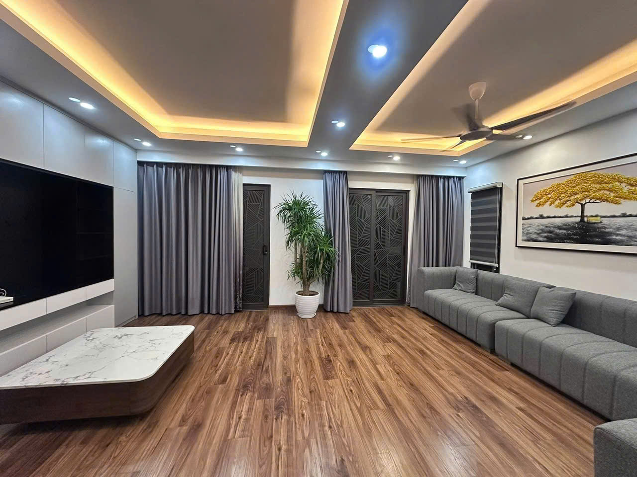 Mình cần cho thuê nhà nguyên căn 4 tầng  tại Xóm 4, thôn Đồng Nhân, xã Đông La, Hoài Đức - Ảnh 1