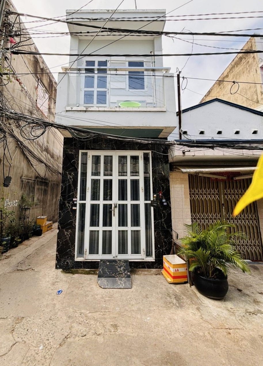Bán nhà HXH Chiến Lược, gần Hương Lộ 2, Bình Trị Đông, 2 tầng, chỉ hơn 1 tỷ - Ảnh chính