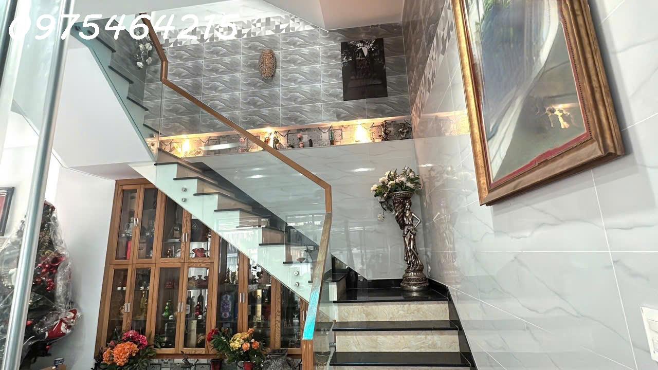 BIỆT THỰ THẢO ĐIỀN – ĐẲNG CẤP GIỚI THƯỢNG LƯU – 100 TỶ - Ảnh 2