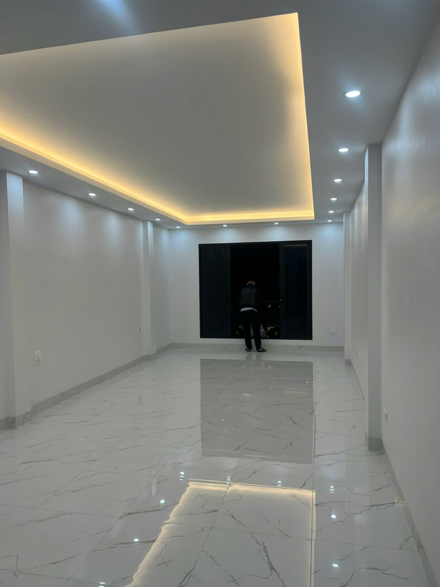 CHO THUÊ MẶT BẰNG VĂN PHÒNG TẦNG 2 TẠI PHƯỜNG NGUYỄN TRÃI, QUẬN HÀ ĐÔNG, HÀ NỘI - Ảnh chính