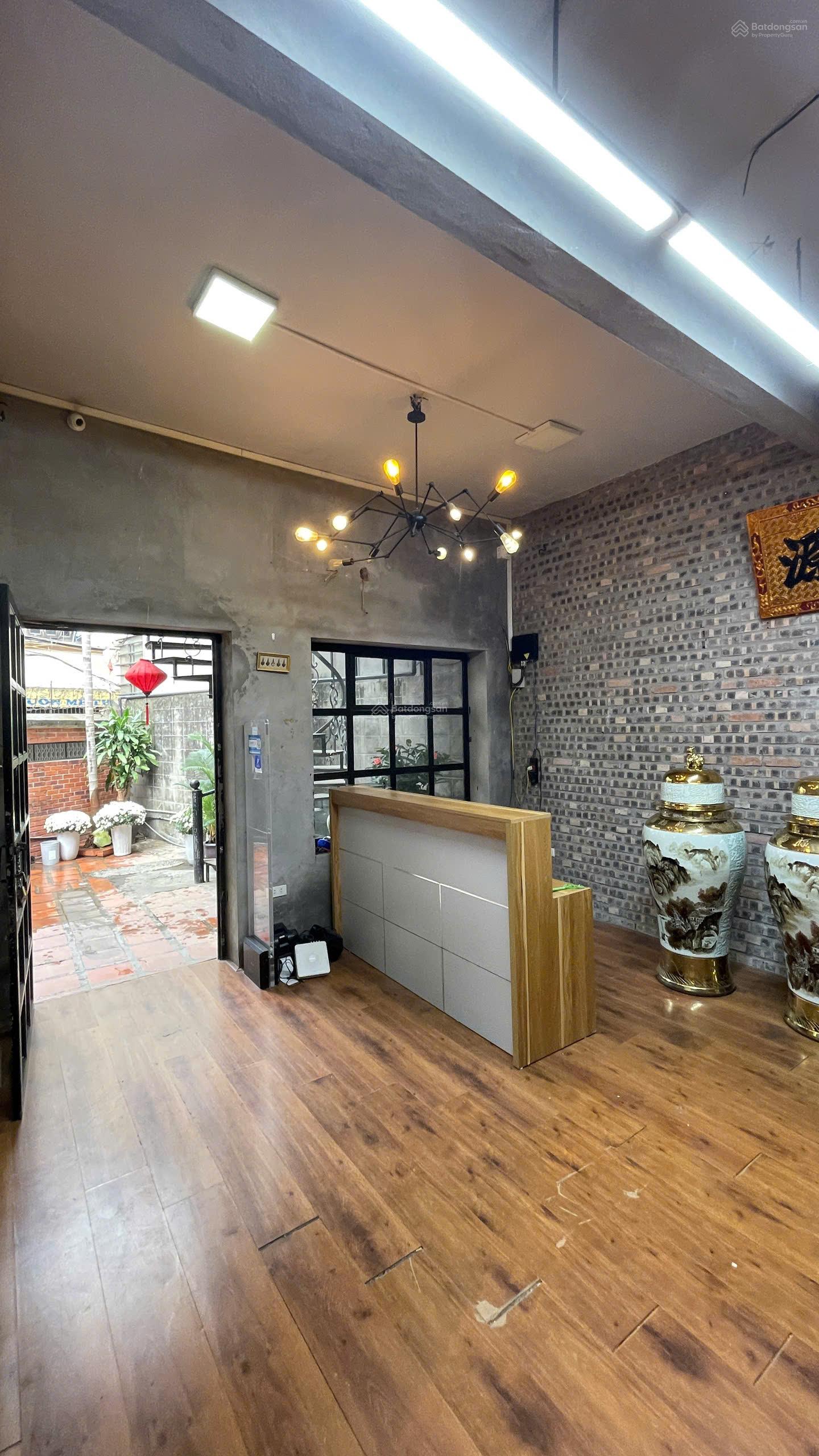 CHÍNH CHỦ BÁN NHÀ 2 TẦNG MẶT TIỀN 11M TRUNG TÂM PHỐ LÒ ĐÚC-ĐỒNG TÂM - Ảnh 2