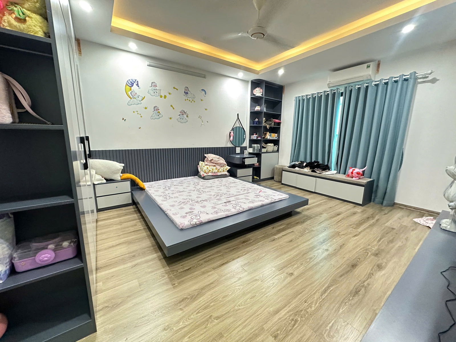 bán nhà quận Tây hồ, ngõ 3 gác, kd Van phòng, cho Thuê. 30x 5 tầng , mặt tiền khủng 6m. giá 8,7 tỉ. - Ảnh chính