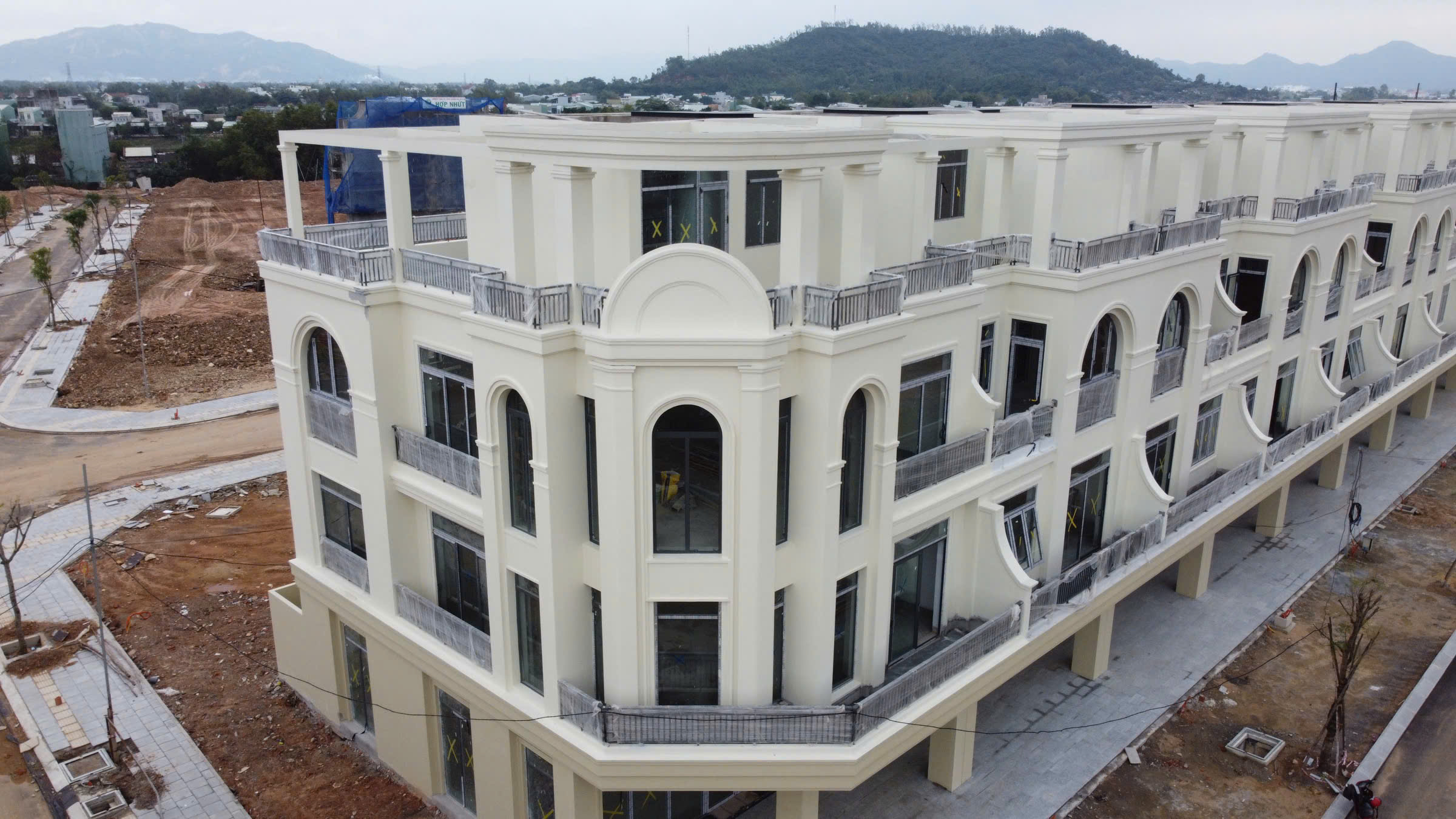 💥Giá rẻ khó tin! Chỉ 450tr có ngay lô đất view đẹp, mặt tiền quốc lộ 19, trung tâm Quy Nhơn! - Ảnh 1