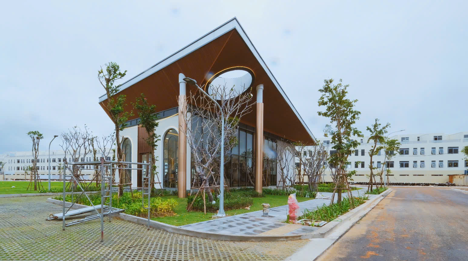 💥Giá rẻ khó tin! Chỉ 450tr có ngay lô đất view đẹp, mặt tiền quốc lộ 19, trung tâm Quy Nhơn! - Ảnh 3