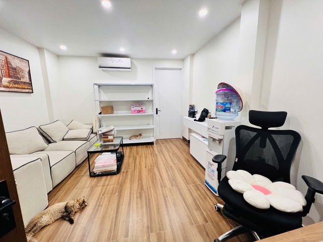 BÁN NHÀ 7 TẦNG THANG MÁY - Ô TÔ VÀO NHÀ - KINH DOANH - NGÕ THÔNG  Đê La Thành 54m2,X 7 tầng,16.8 tỷ - Ảnh chính