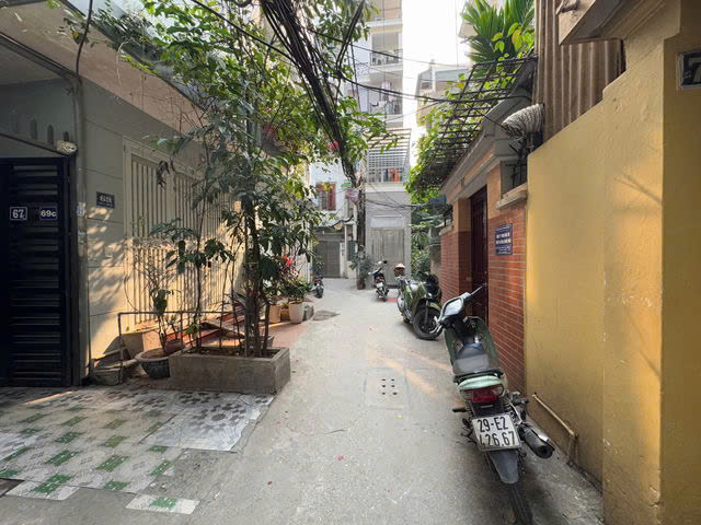 NHÀ DÂN XÂY NGÕ THÔNG RỘNG Thái Hà 59m2,X  4 tầng, MT 3.2m,13.5 tỷ Đống Đa. - Ảnh 2