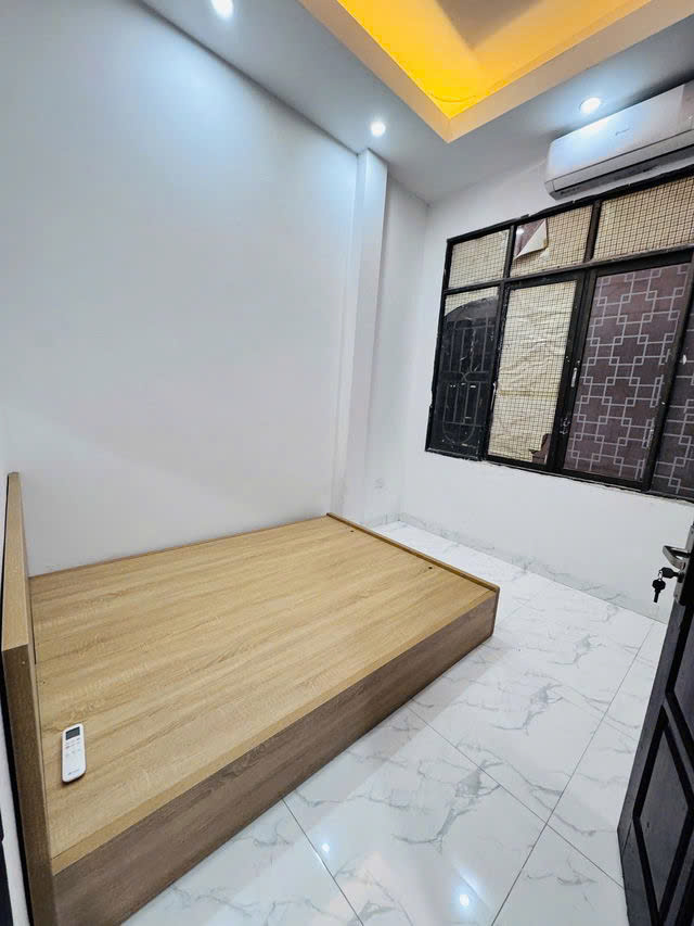 NHÀ MỚI DÒNG TIỀN Ngõ Giếng 40/45 m2,X  6  tầng, mặt tiền 9. 5m,8.8 tỷ Đống Đa - Ảnh chính
