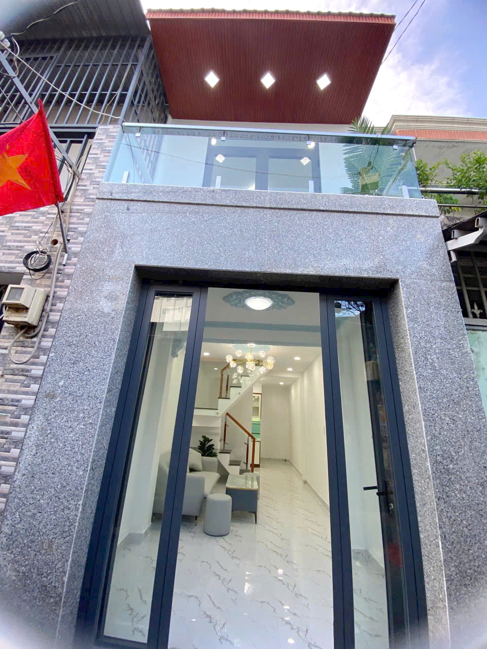 Nhà 2 tầng mới, nở hậu đối diện trường học Khánh Bình Âu Dương Lân P3Q8. Giá 3,89 tỷ TL - Ảnh chính