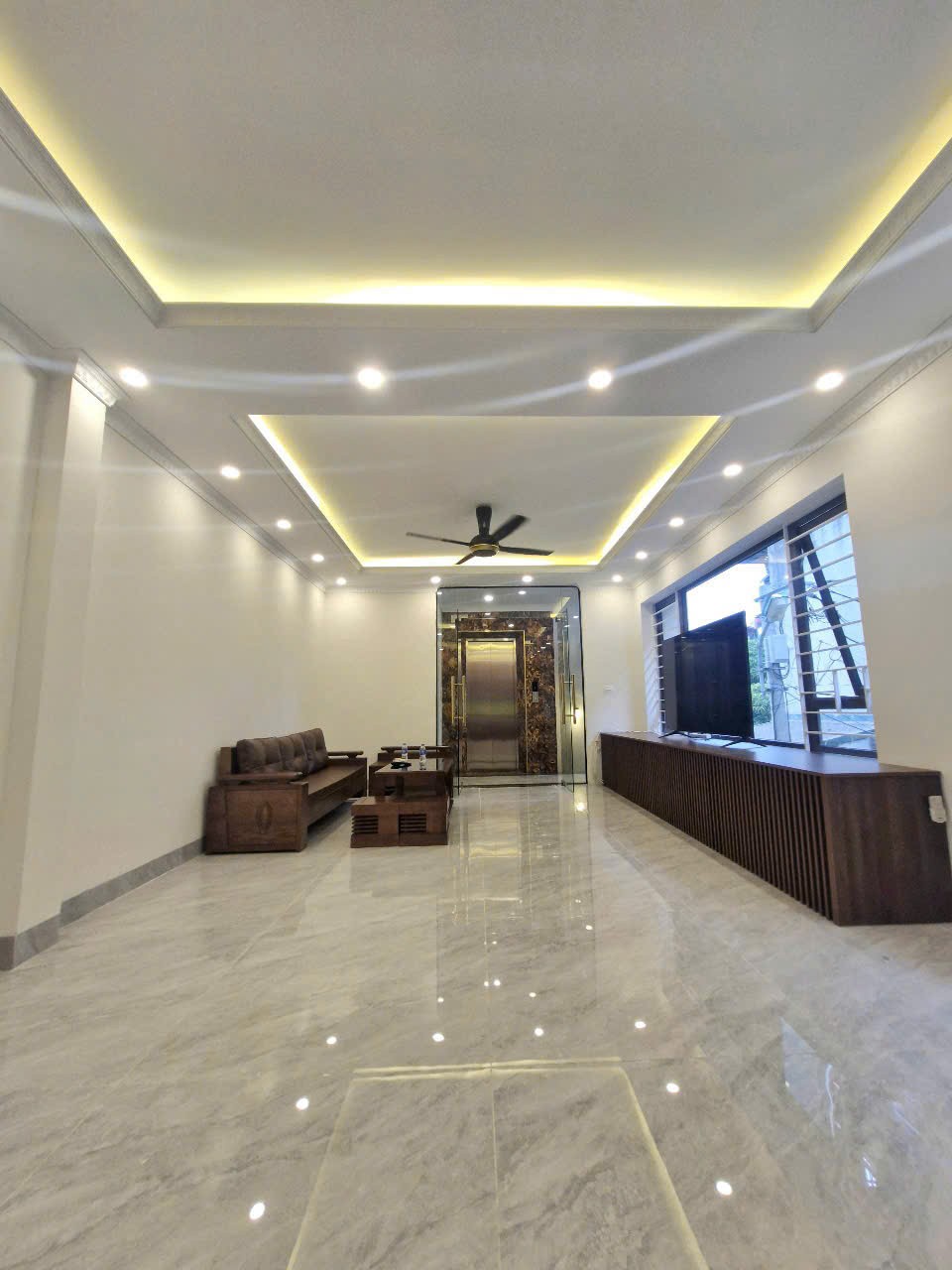 NHÀ ĐẸP - GIÁ TỐT -Bán Nhanh Nhà MẶT TIỀN RỘNG, OTO VÀO TẬN NHÀ Tại THẠCH BÀN, LONG BIÊN, HÀ NỘI - Ảnh chính