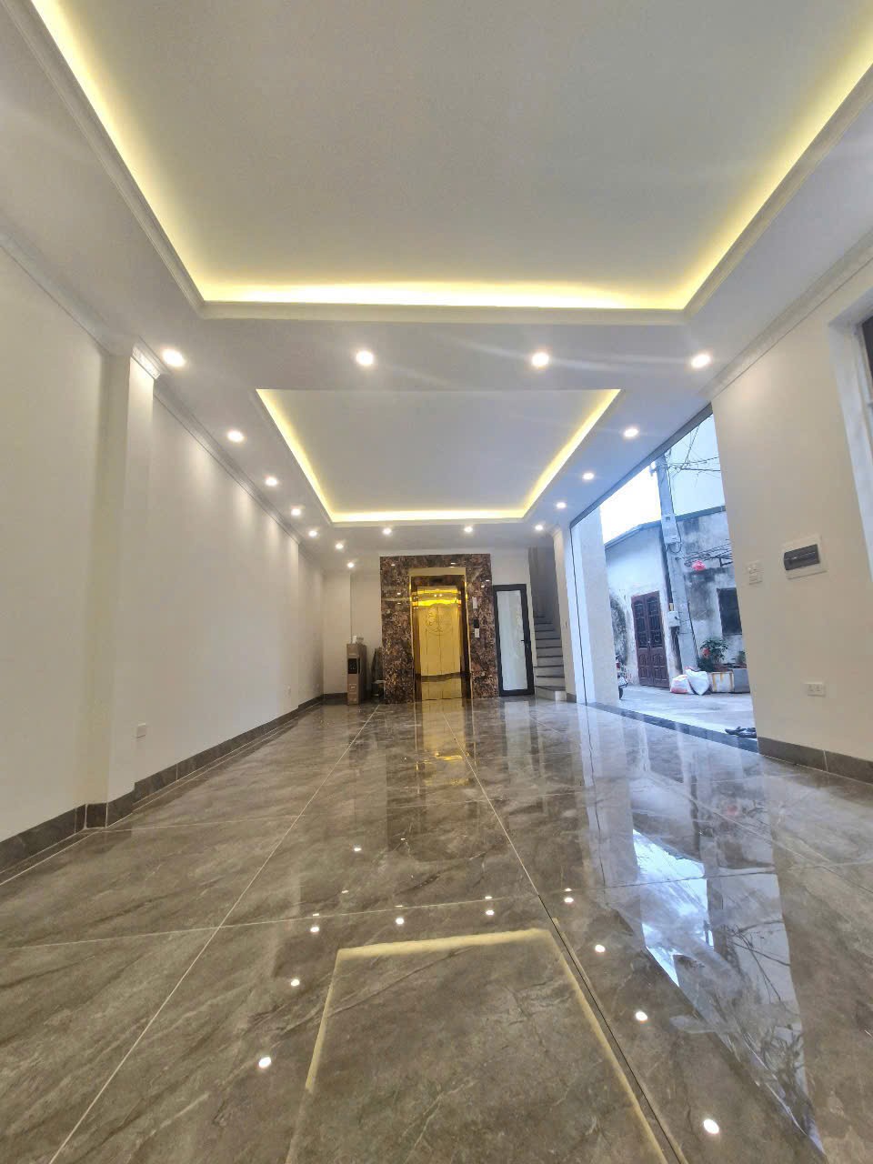 NHÀ ĐẸP - GIÁ TỐT -Bán Nhanh Nhà MẶT TIỀN RỘNG, OTO VÀO TẬN NHÀ Tại THẠCH BÀN, LONG BIÊN, HÀ NỘI - Ảnh 1