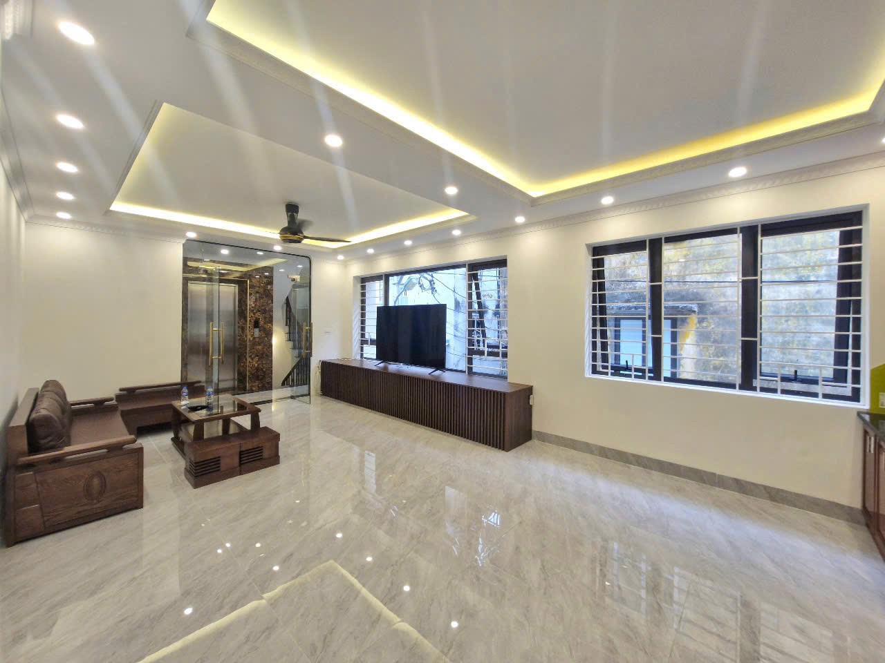 NHÀ ĐẸP - GIÁ TỐT -Bán Nhanh Nhà MẶT TIỀN RỘNG, OTO VÀO TẬN NHÀ Tại THẠCH BÀN, LONG BIÊN, HÀ NỘI - Ảnh 3