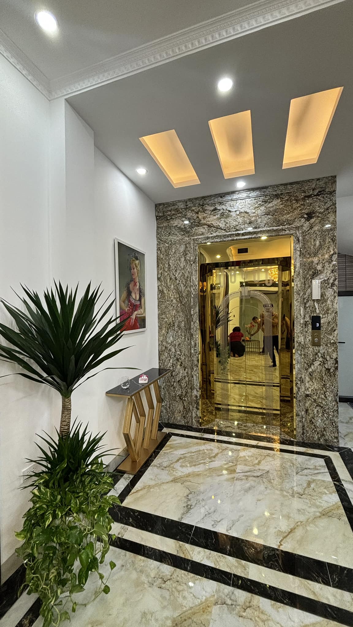 Nhà Mới Minh Khai, gần chợ mơ, Thang Máy 6 Tầng Tặng Nội Thất Xịn 37m2 Giá 8.6 Tỷ - Ảnh 1
