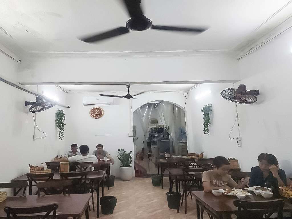 Bán nhà mặt phố Cổ Linh, Long Biên vỉa hè oto tránh kinh doanh sầm uất 155m, mặt tiền: 6m - Ảnh 2