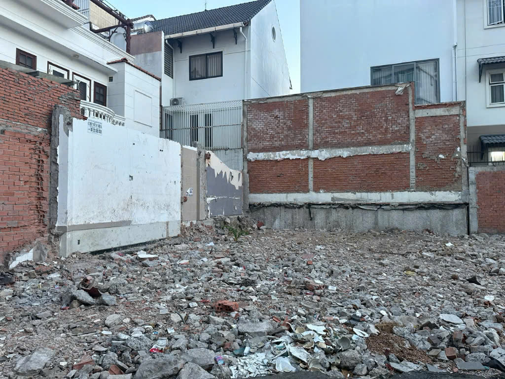 Bán nhà mặt tiền đường Nguyễn Văn Hưởng, Thảo Điền, Quận 2. Diện tích 5x22m, giá chỉ 38 tỷ. - Ảnh 2