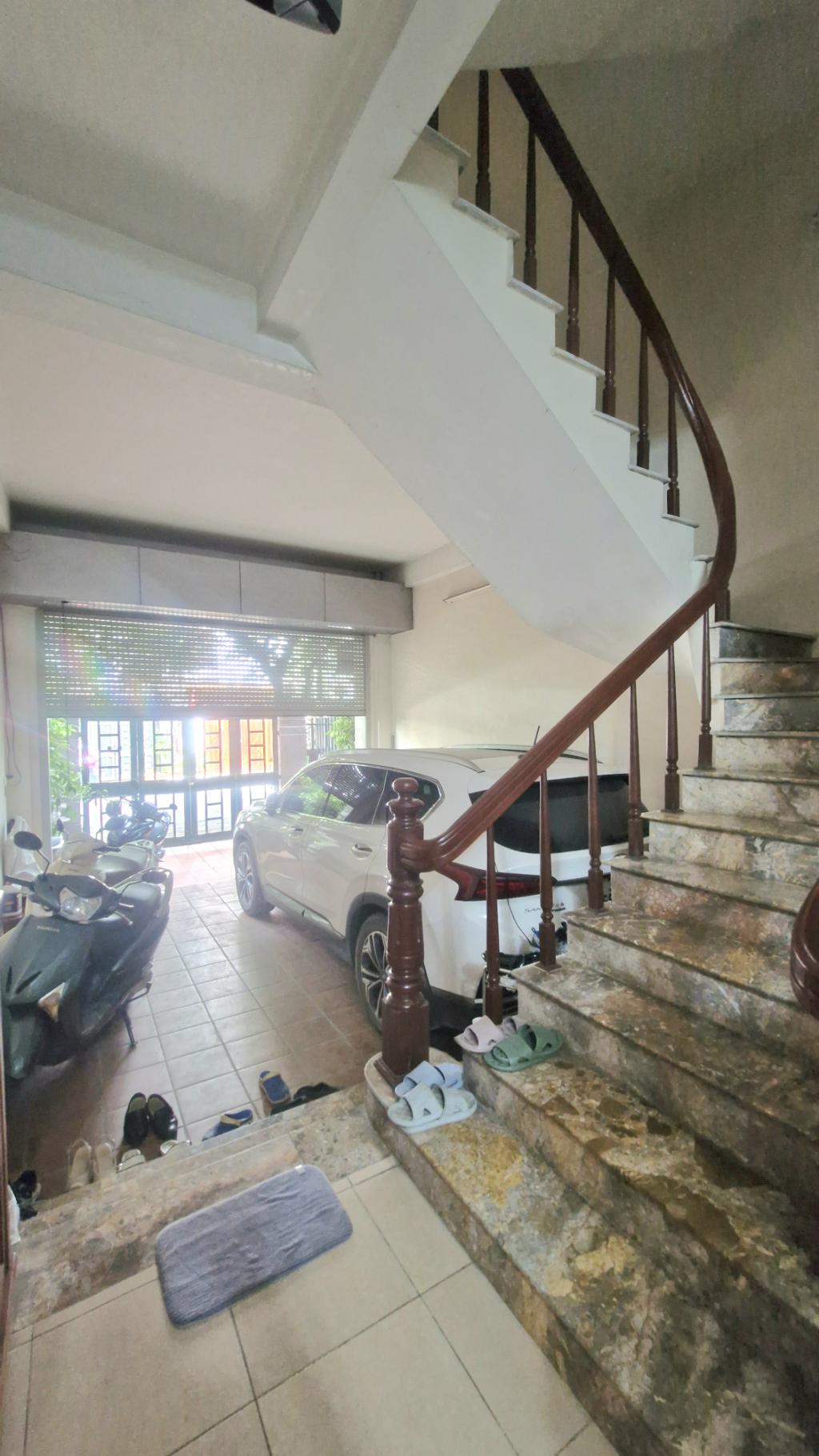 CỰC SỐC!!! NHÀ ĐẸP MẶT PHỐ CHÍNH LÊ LỢI - MẶT TIỀN QUYỀN LỰC 10M - KINH DOANH ĐỈNH CAO - Ảnh 2