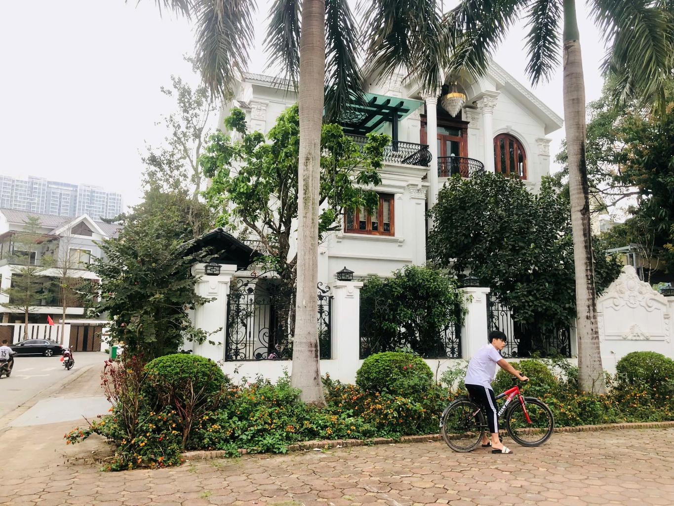 BÁN BIỆT THỰ KĐT - MỸ ĐÌNH - HÀ NỘI - 200M2 - SỔ ĐỎ - Ảnh chính