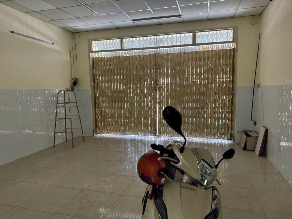 Bán nhà mặt phố Tân Hòa Đông, Q.6, 10 tỷ, sổ hồng - Ảnh 1