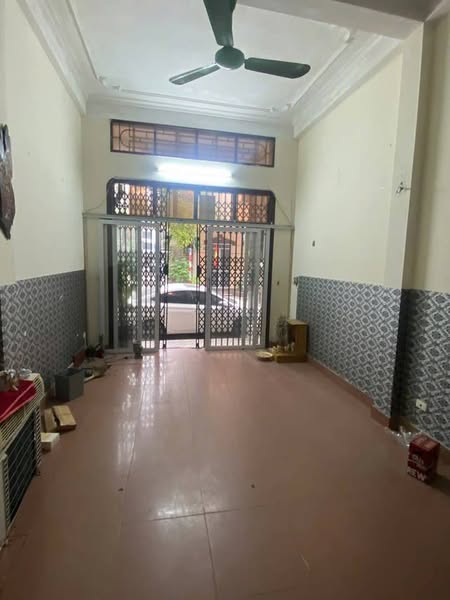 Bán nhà phân lô Phố Phạm Tuấn Tài, quận Bắc Từ Liêm 6 tầng, mặt tiền 3.7m, diện tích 35m2 - Ảnh 1